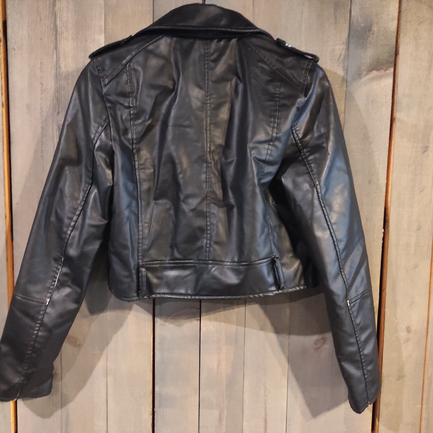 Дамска рокерия Pull and Bear